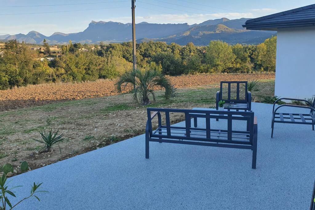 Studio Independant Vue Magnifique Et Au Calme 크레스트 외부 사진